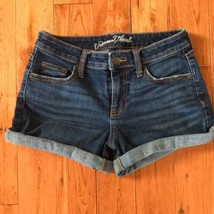 Medium Wash Boyfriend Jean Shorts